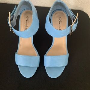 Big Buckled Blue Wedge Sandals size 5.5